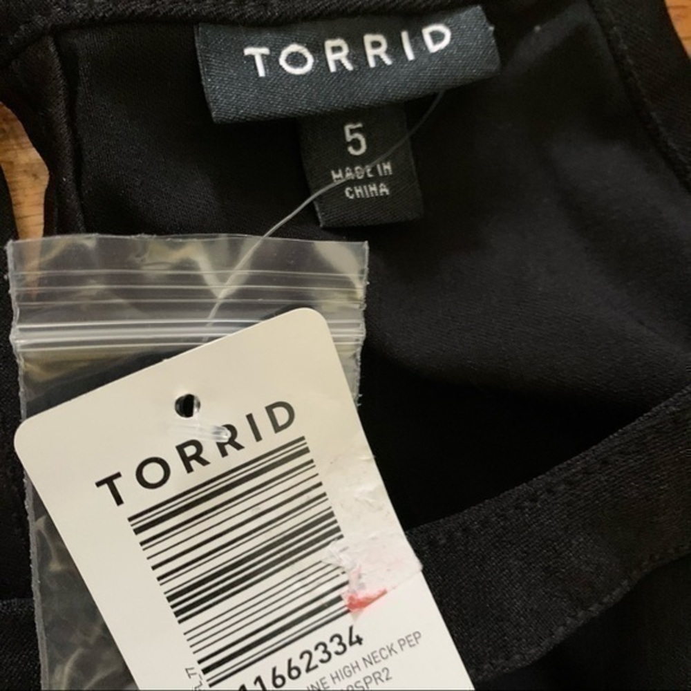 NWT Torrid size 5 black peplum top - Picture 5 of 10